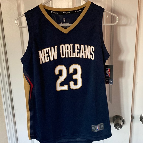 New Orleans basketball 🏀 jersey - Picture 1 of 5